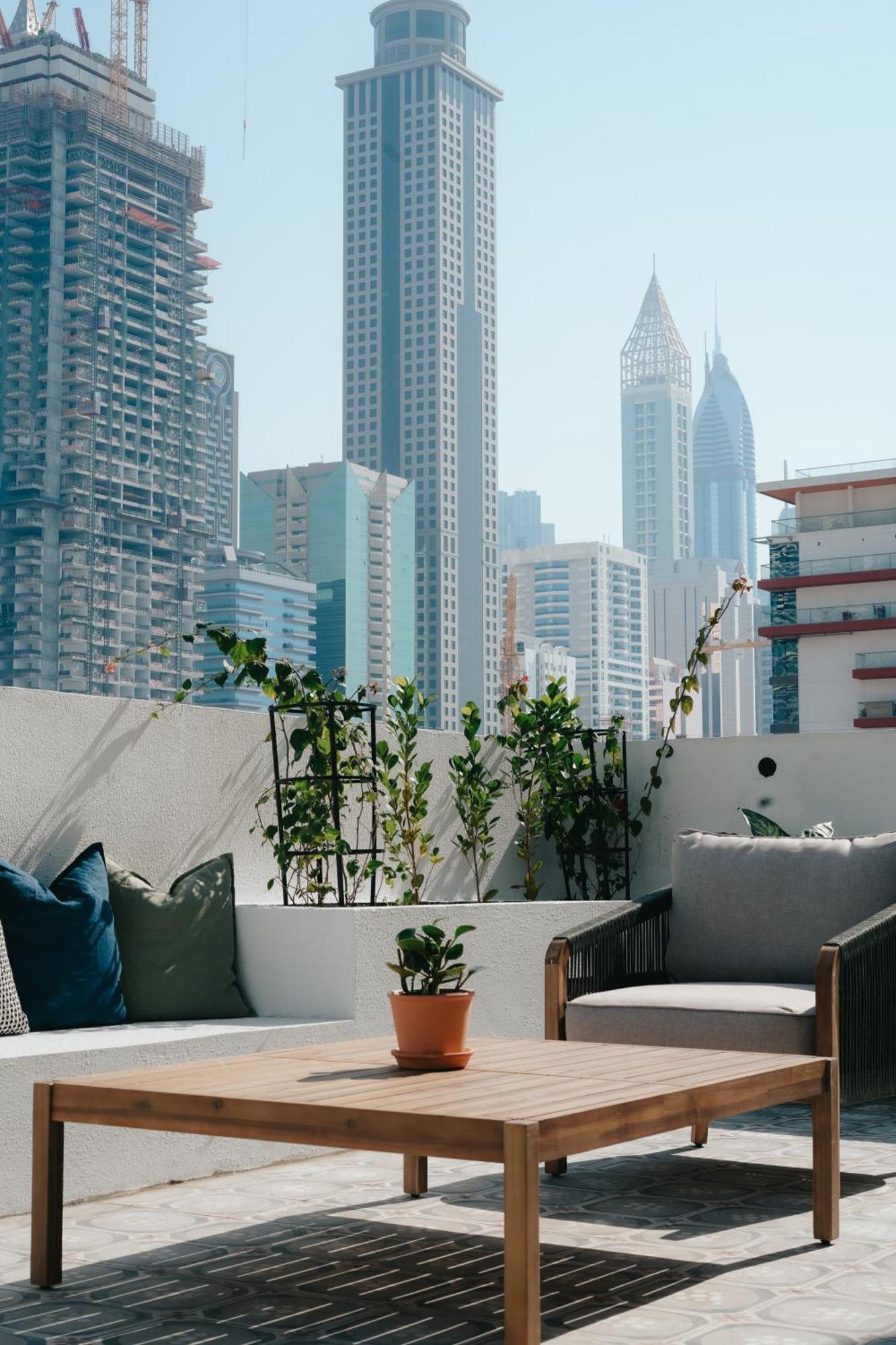 Shada Hotel Jumeirah Garden Dubai Bagian luar foto